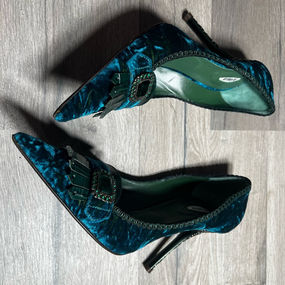 Le Silla Teal Velvet Pointed Toe Kitten Heel Pumps 37.5 - Picture 14 of 16